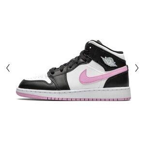 Boys Nike Air Jordan 1 Mid GS Arctic Pink